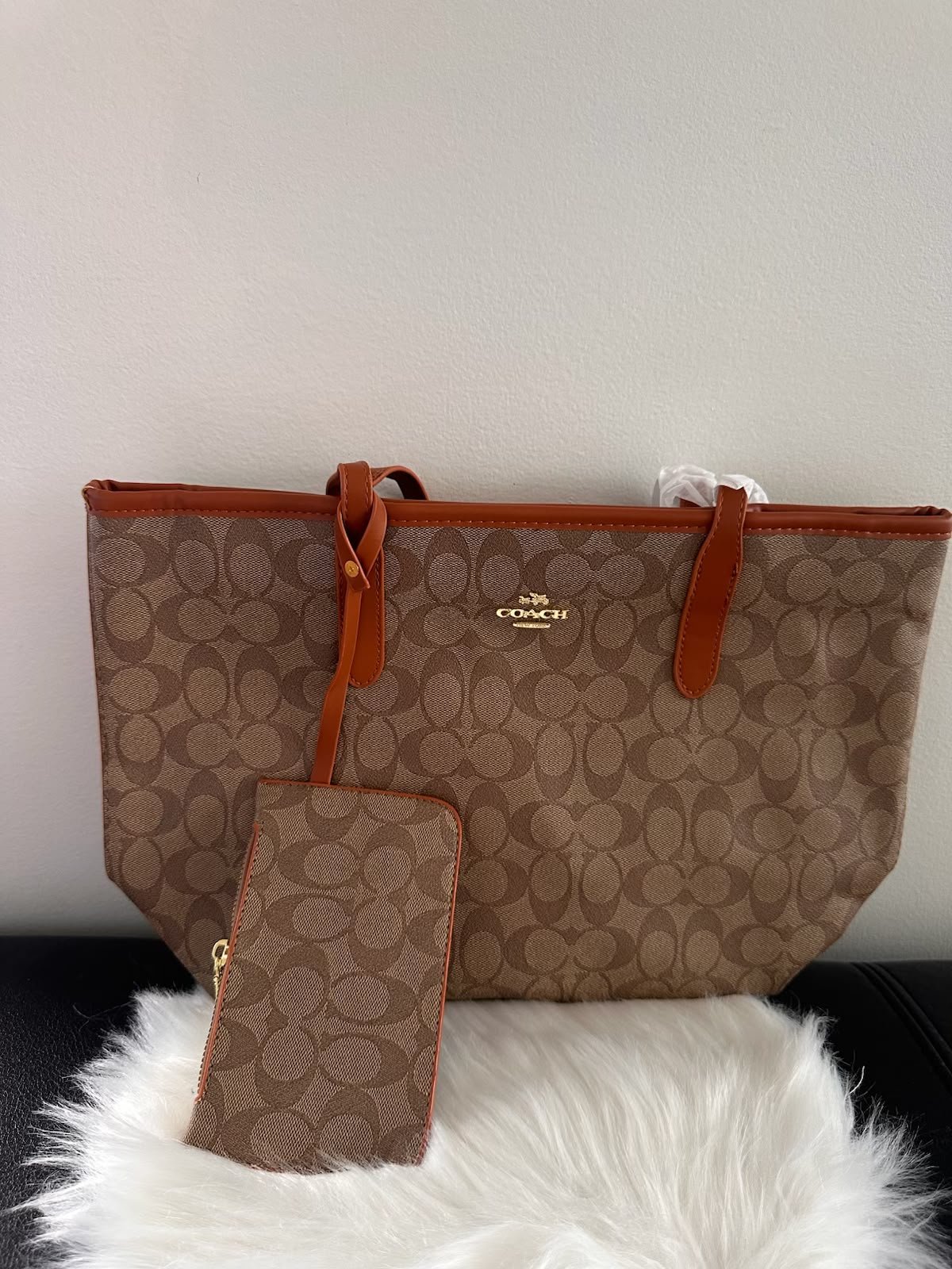 Sac fourre-tout Coach Signature brun avec pochette assortie